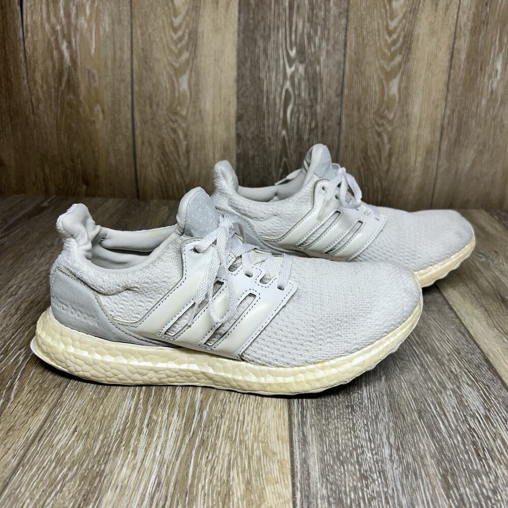 Adidas FW4901 Womens US Size 8 All White Ultraboost DNA Sneaker Shoes